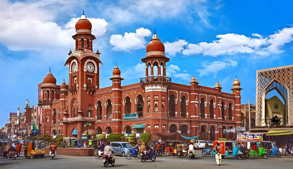 Multan Clock Tower – The Heart of the City