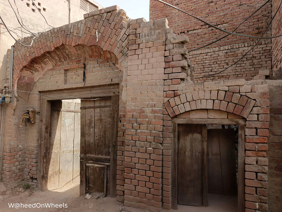 The Forgotten Heritage of Multan | Shri Sewa Samiti Mantralaya & Purani Mandi Gaushala The…