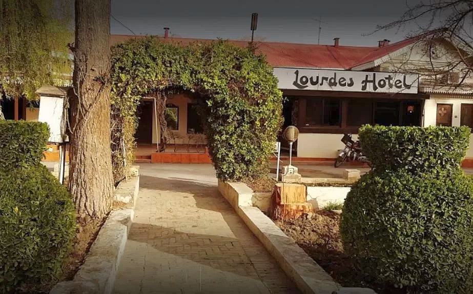 lourdes-hotel-quetta-l-front2.jpg Lourdes Hotel Balouchistan 