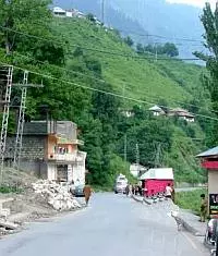 Perhena Cottages Naran Room