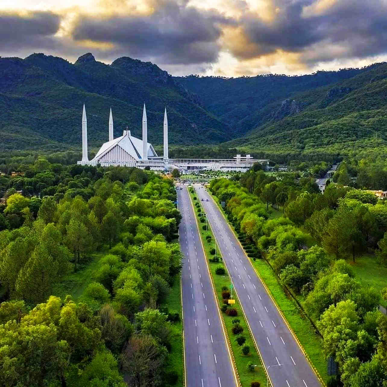 Weekend Trips from Islamabad – Shogran, Sharan, Sajikot Waterfall Weekend Trips from Islamabad – Shogran,…