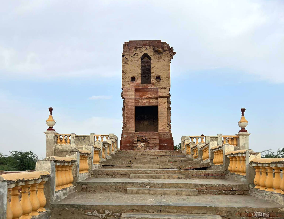 Pattan Minara near Rahim Yar Khan Pakistan